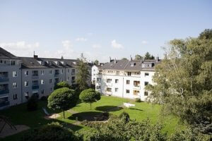 A garden and apartments