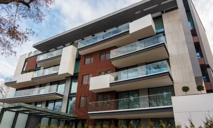 The Legal Status and Power of Tenant Association