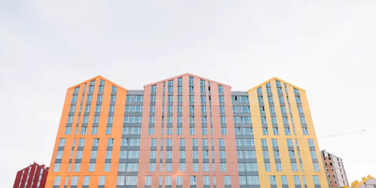 Legal Status of a Property over the Right to Manage
