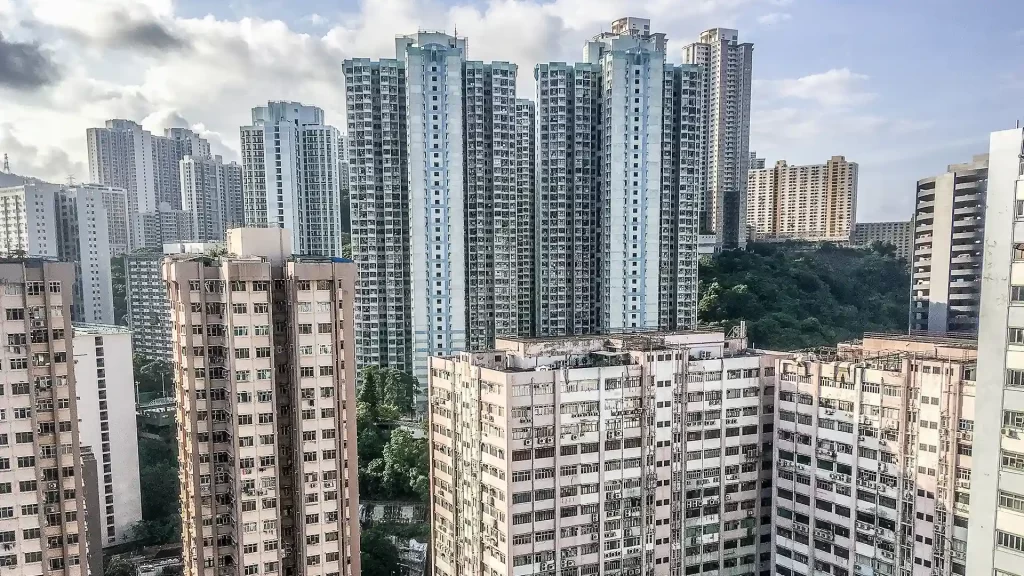 Limitation of Selling Price of Modest Condominium Unit and Individual Income Who Obtains the Modest Condominium Unit